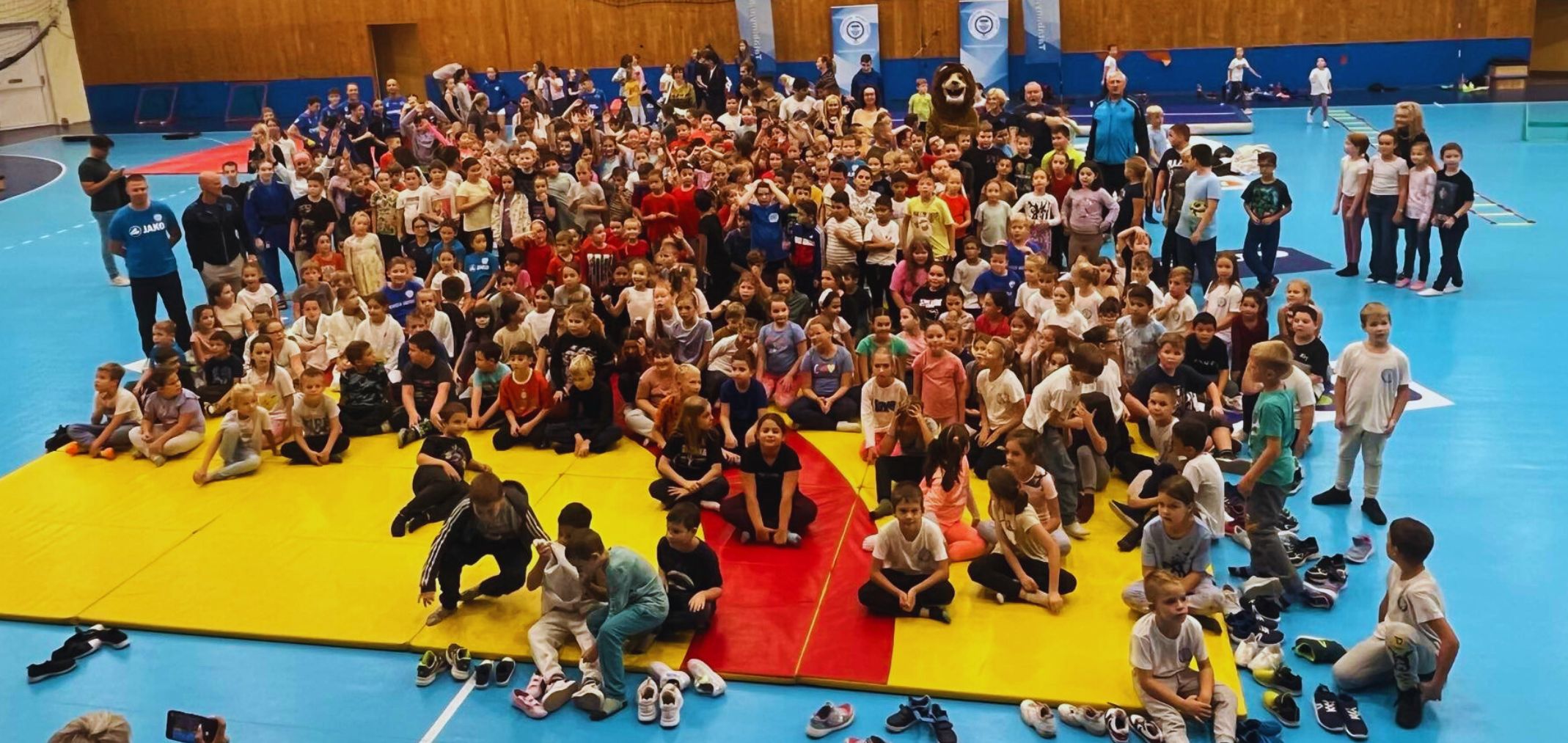 Több, mint 600 gyermek a Tatabányai Sport Club sportági bemutatóján